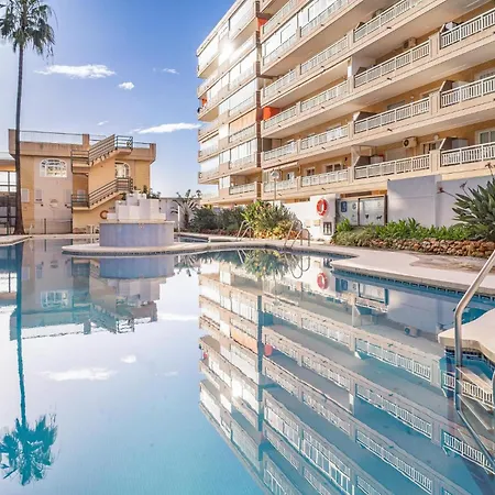 Apartment Gorgeous In Fuengirola