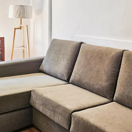 1 Bedroom Awesome In Фуэнхирола