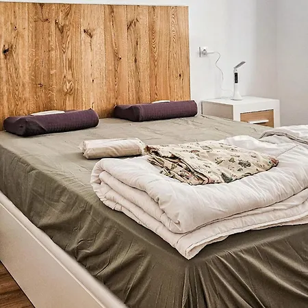 1 Bedroom Awesome In